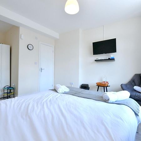 City Apartments Near Seven Sisters Лондон Екстериор снимка