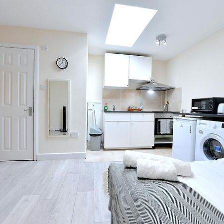 City Apartments Near Seven Sisters Лондон Екстериор снимка