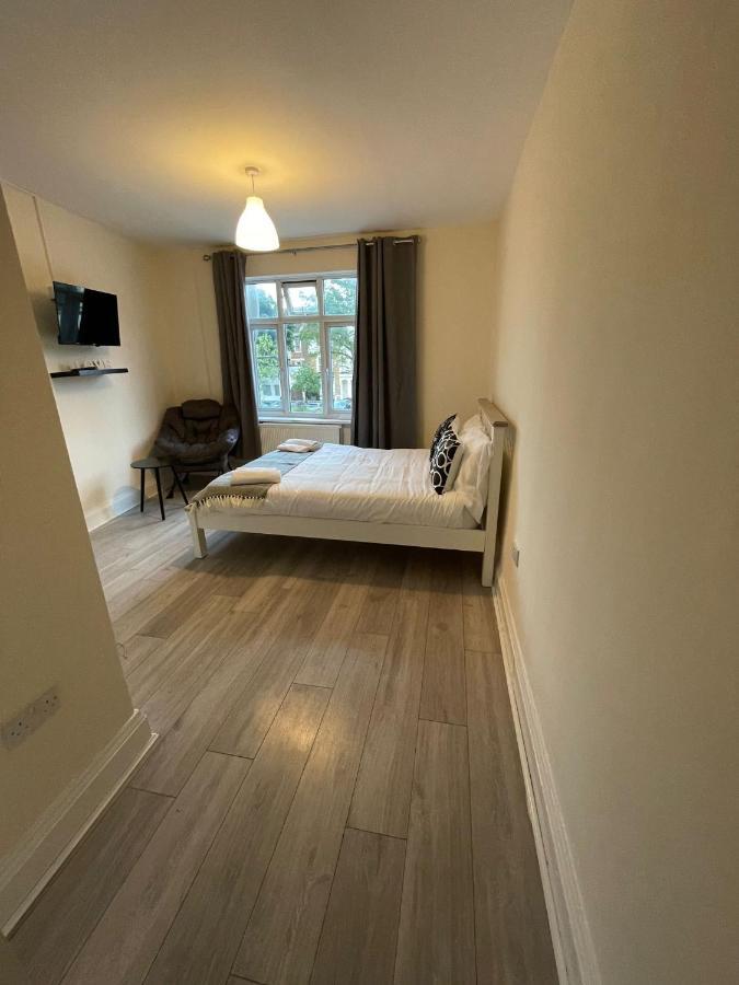 City Apartments Near Seven Sisters Лондон Екстериор снимка