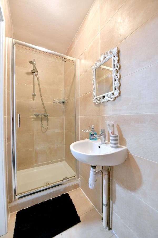 City Apartments Near Seven Sisters Лондон Екстериор снимка